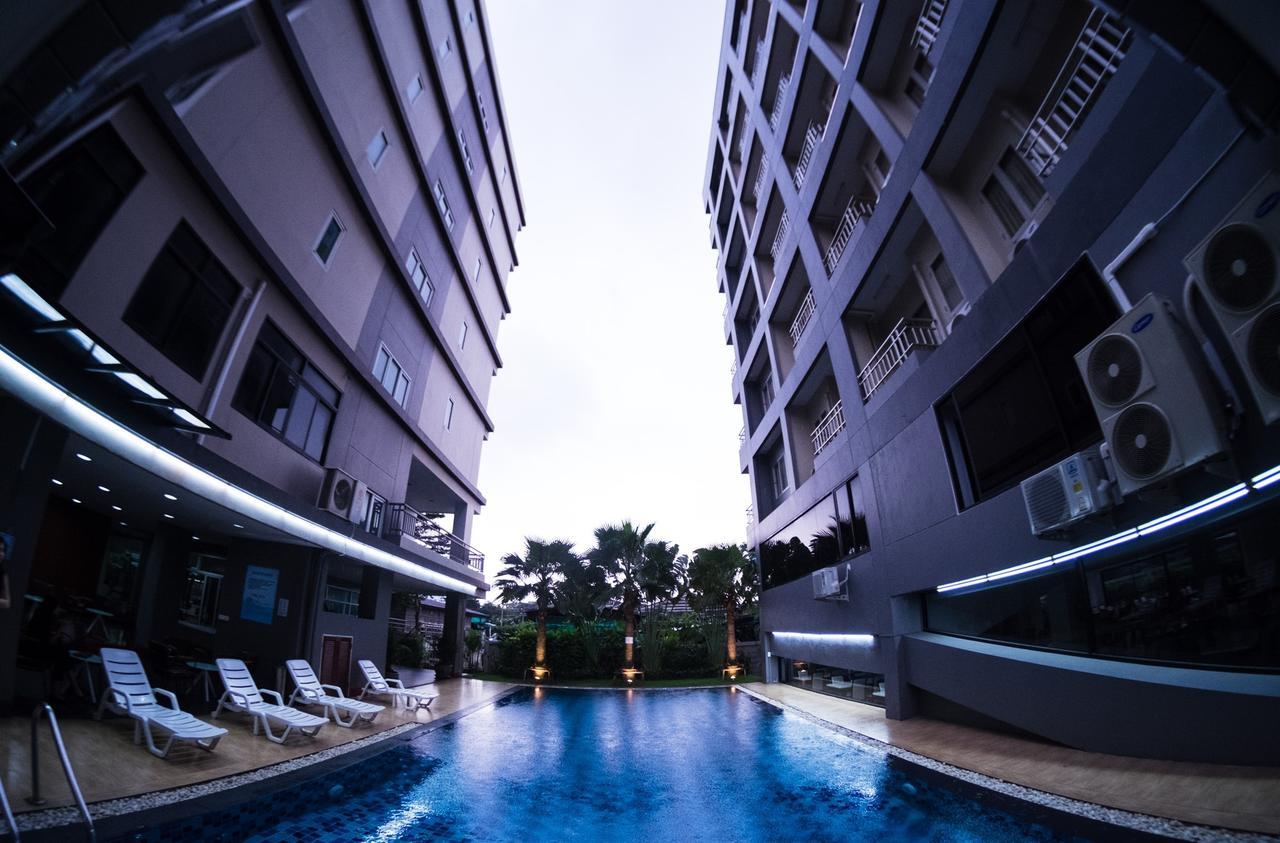 Apple Holiday Bangkok Exterior foto